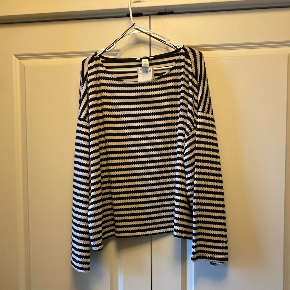 H & M top